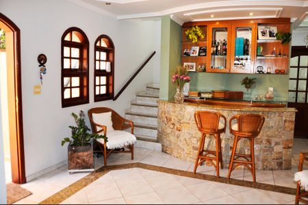 Casa à venda com 210m², 3 quartos e 3 vagas