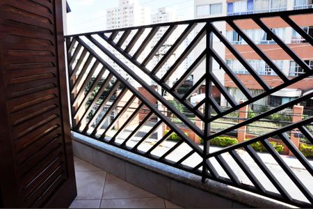 Casa à venda com 210m², 3 quartos e 3 vagas