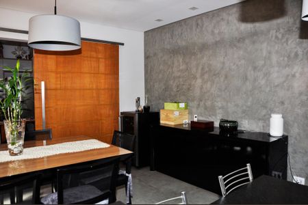Casa à venda com 210m², 3 quartos e 3 vagas