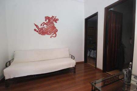 Casa à venda com 380m², 3 quartos e 3 vagasHall