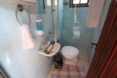 Casa à venda com 380m², 3 quartos e 3 vagasQuintal - Banheiro