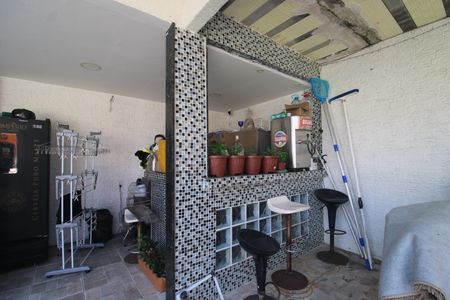 Casa à venda com 380m², 3 quartos e 3 vagasQuintal - Bar