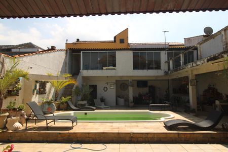 Casa à venda com 380m², 3 quartos e 3 vagasQuintal - Edícula