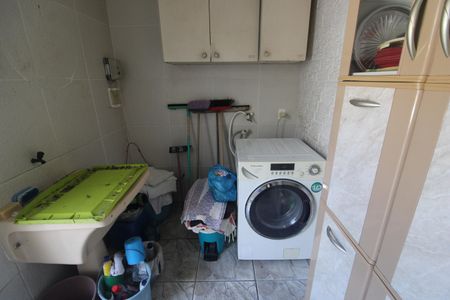 Casa à venda com 380m², 3 quartos e 3 vagasÁrea de serviço