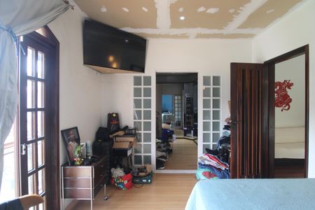 Casa à venda com 380m², 3 quartos e 3 vagasSuíte 2