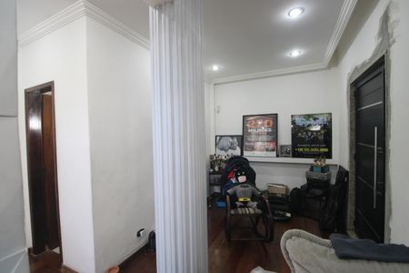 Casa à venda com 380m², 3 quartos e 3 vagasSala