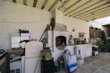 Casa à venda com 380m², 3 quartos e 3 vagasQuintal - Churrasqueira