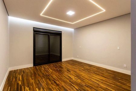 Casa à venda com 392m², 5 quartos e 4 vagas