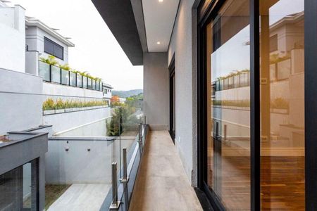 Casa à venda com 392m², 5 quartos e 4 vagas