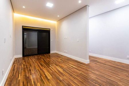 Casa à venda com 392m², 5 quartos e 4 vagas