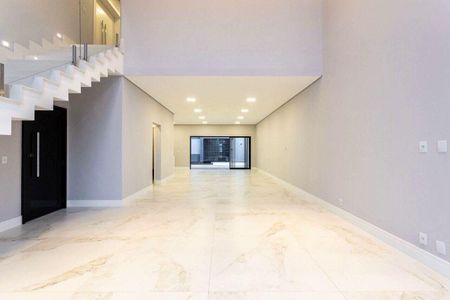 Casa à venda com 392m², 5 quartos e 4 vagas