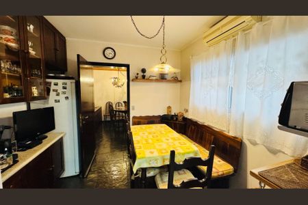 Casa à venda com 3 quartos, 210m² em Pompeia, São Paulo