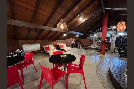 Casa à venda com 850m², 5 quartos e 4 vagas