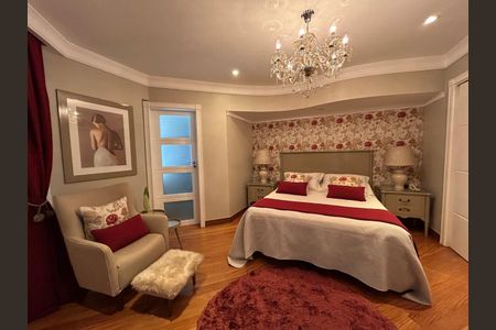 Casa à venda com 850m², 5 quartos e 4 vagas