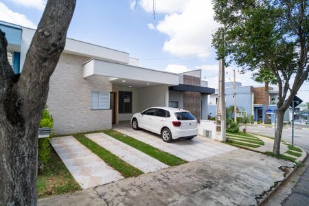 Casa para alugar com 185m², 3 quartos e 3 vagas Casa para alugar com 185m², 3 quartos e 3 vagasFachada