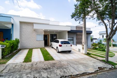 Casa para alugar com 185m², 3 quartos e 3 vagas Casa para alugar com 185m², 3 quartos e 3 vagasFachada