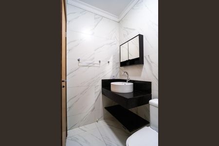 Banheiro da Suíte de casa para alugar com 3 quartos, 185m² em Cajuru do Sul, Sorocaba