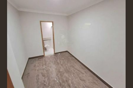 Casa à venda com 2 quartos, 135m² em Vila Carrão, São Paulo