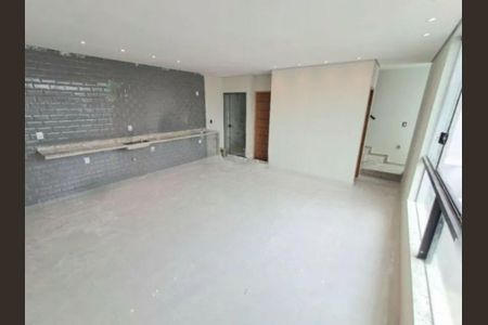 Casa à venda com 2 quartos, 135m² em Vila Carrão, São Paulo