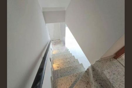 Casa à venda com 2 quartos, 135m² em Vila Carrão, São Paulo