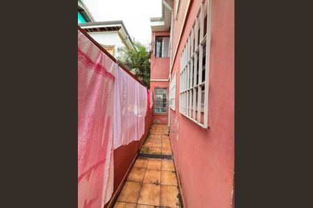 Casa à venda com 161m², 3 quartos e 1 vaga