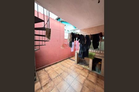 Casa à venda com 161m², 3 quartos e 1 vaga