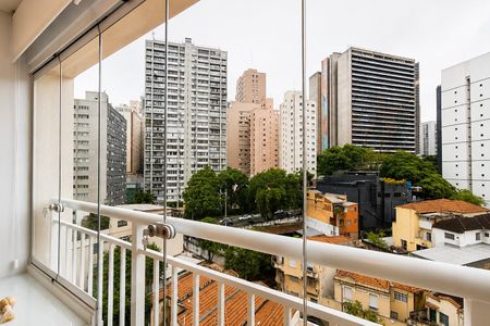Studio para alugar com 27m², 1 quarto e sem vaga Studio para alugar com 27m², 1 quarto e sem vagaVaranda
