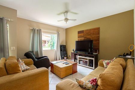 Casa à venda com 4 quartos, 270m² em Várzea das Moças, Niterói