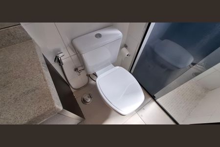 Apartamento para alugar com 80m², 2 quartos e 2 vagas Apartamento para alugar com 80m², 2 quartos e 2 vagasBanheiro da Suíte