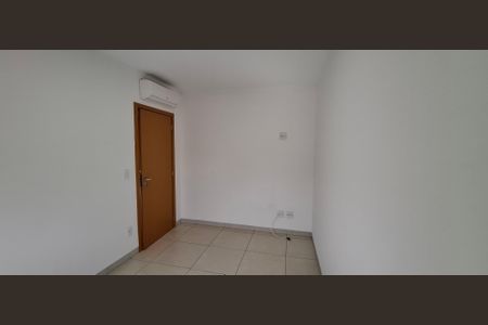 Apartamento para alugar com 80m², 2 quartos e 2 vagas Apartamento para alugar com 80m², 2 quartos e 2 vagasQuarto