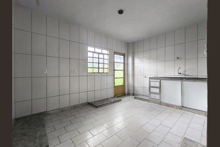 Casa à venda com 2 quartos, 420m² em São Geraldo, Belo Horizonte