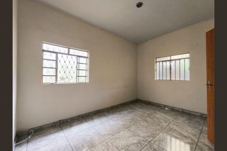 Casa à venda com 2 quartos, 420m² em São Geraldo, Belo Horizonte