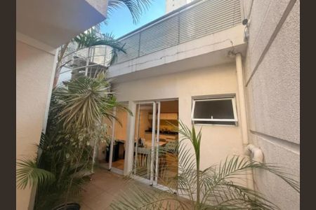 Casa à venda com 172m², 3 quartos e 1 vagaFoto 02