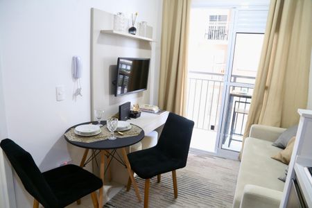 Studio para alugar com 28m², 1 quarto e sem vaga Studio para alugar com 28m², 1 quarto e sem vagaSala