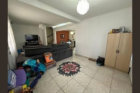 Casa à venda com 3 quartos, 220m² em Vila Rosalia, Guarulhos