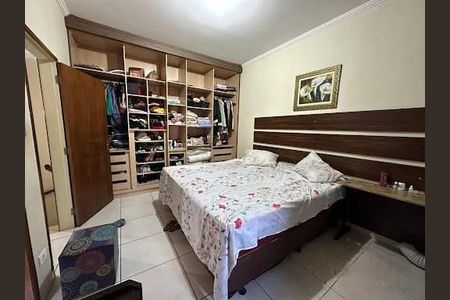 Casa à venda com 3 quartos, 220m² em Vila Rosalia, Guarulhos