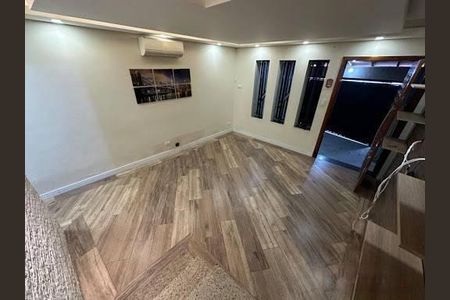 Casa à venda com 3 quartos, 156m² em Jardim Santa Mena, Guarulhos