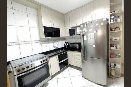 Apartamento à venda com 2 quartos, 60m² em Guapira, São Paulo