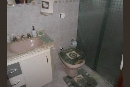 Casa à venda com 102m², 2 quartos e 2 vagas