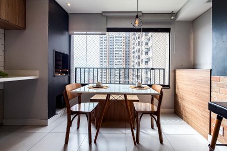 Apartamento à venda com 50m², 2 quartos e sem vaga Apartamento à venda com 50m², 2 quartos e sem vagaCozinha e Área de Serviço