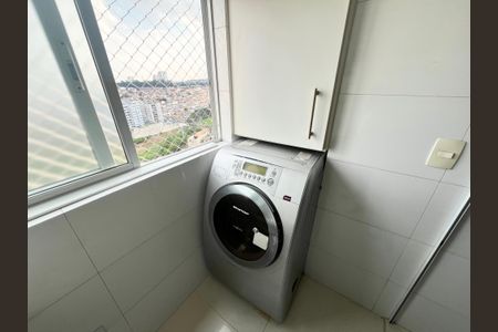 Apartamento para alugar com 55m², 2 quartos e 1 vagaÁrea de Serviço