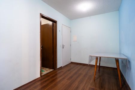 Sala de apartamento para alugar com 2 quartos, 55m² em Jardim Eucaliptos, Sorocaba