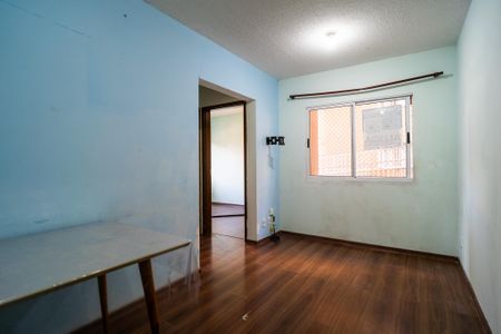Sala de apartamento para alugar com 2 quartos, 55m² em Jardim Eucaliptos, Sorocaba
