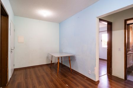 Sala de apartamento para alugar com 2 quartos, 55m² em Jardim Eucaliptos, Sorocaba