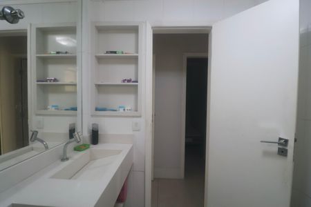 Apartamento para alugar com 84m², 3 quartos e 2 vagasBanheiro Social