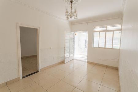 Casa para alugar com 349m², 3 quartos e 12 vagas Casa para alugar com 349m², 3 quartos e 12 vagasSala
