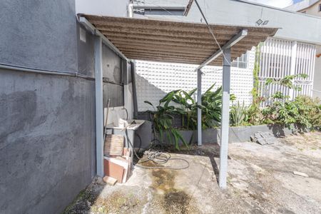 Casa para alugar com 349m², 3 quartos e 12 vagas Casa para alugar com 349m², 3 quartos e 12 vagasÁrea de Serviço da Casa 2
