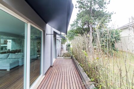 Casa de condomínio à venda com 430m², 3 quartos e 4 vagasVaranda