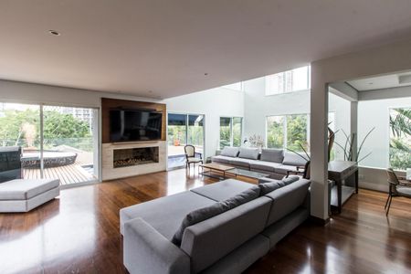 Casa de condomínio à venda com 430m², 3 quartos e 4 vagasSala 