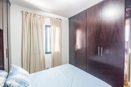 Apartamento à venda com 92m², 3 quartos e 2 vagasQuarto 3